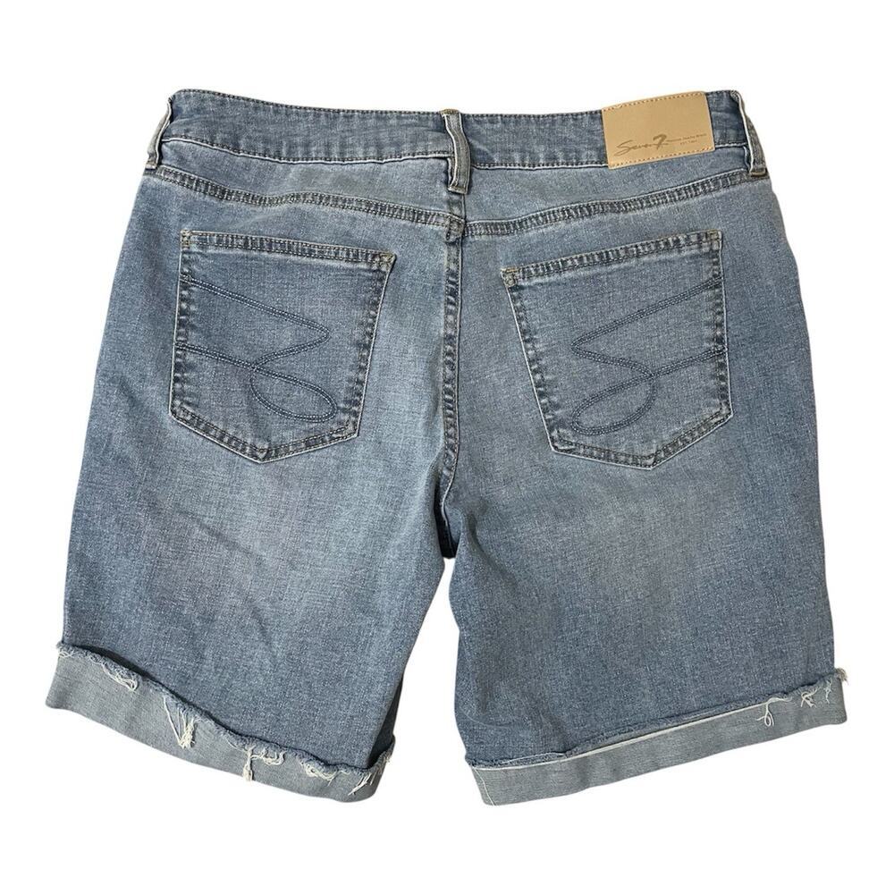 Seven7 Relaxed Bermuda Jean Short Size 8 Blue Denim Stretch 7 Inch Inseam Casual - Picture 3 of 10